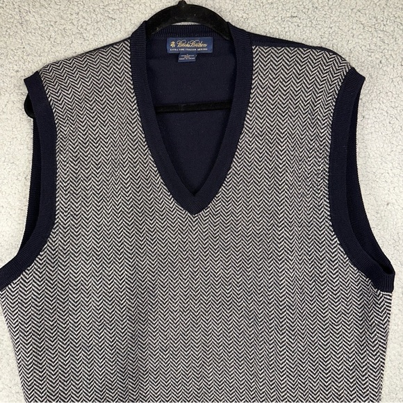 Brooks Brothers Merino Wool Base Layer Large Sweater Vest Office Business Preppy - Picture 2 of 9